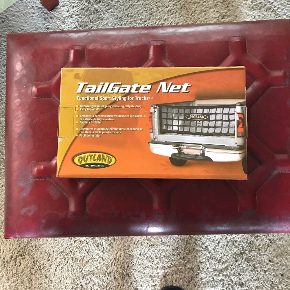 Small truck tailgate net